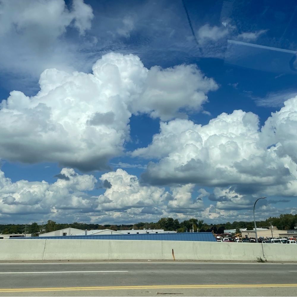 CLOTHING SALE FOR NEW ITEMS DONT MISS OUT! EVERYTHING WILL BE LISTED BY 10/17/25